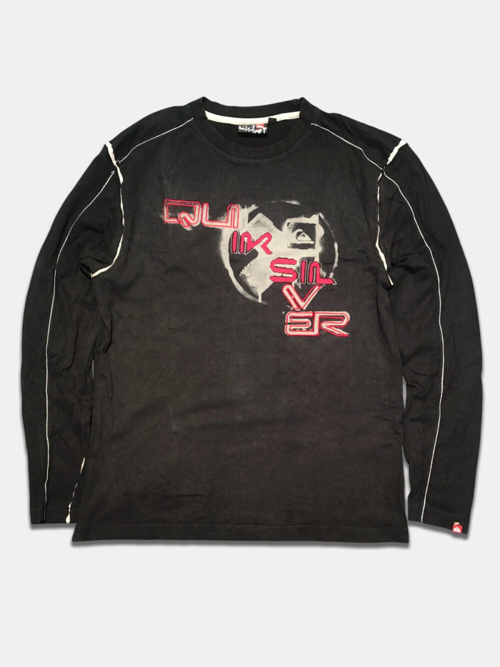 Vintage 2000s Longsleeve T-Shirt 'Quiksilver' Faded Black Red (M)